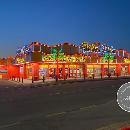Palm Grove 181- Golden Palm - Pet Friendly, Wifi, Central Heating, Bed Linen - Meadow Lakes Caravan & Lodge Hire チャペル・セント・レオナルズ エクステリア 写真
